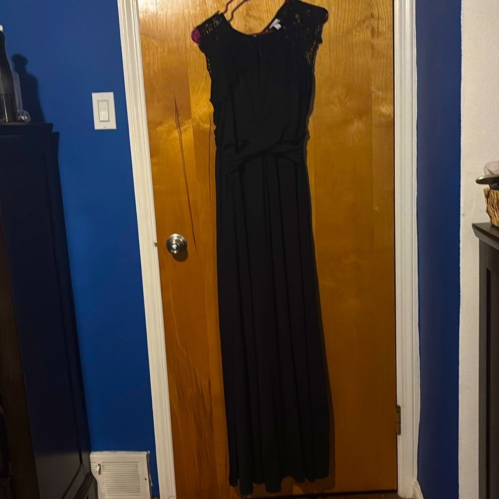 Avenue Black Formal dress
